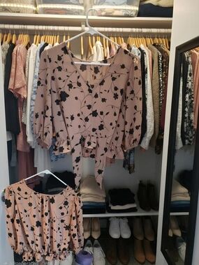 Floral Print Peplum Blouse in Dusty Rose - Women Tops